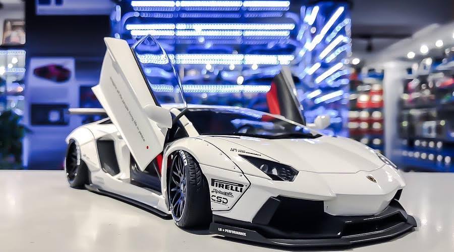 1:43 Scale Diecast Model Car A430