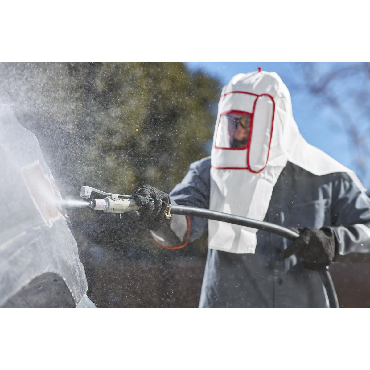 110 lb. Pressurized Abrasive Blaster N168541