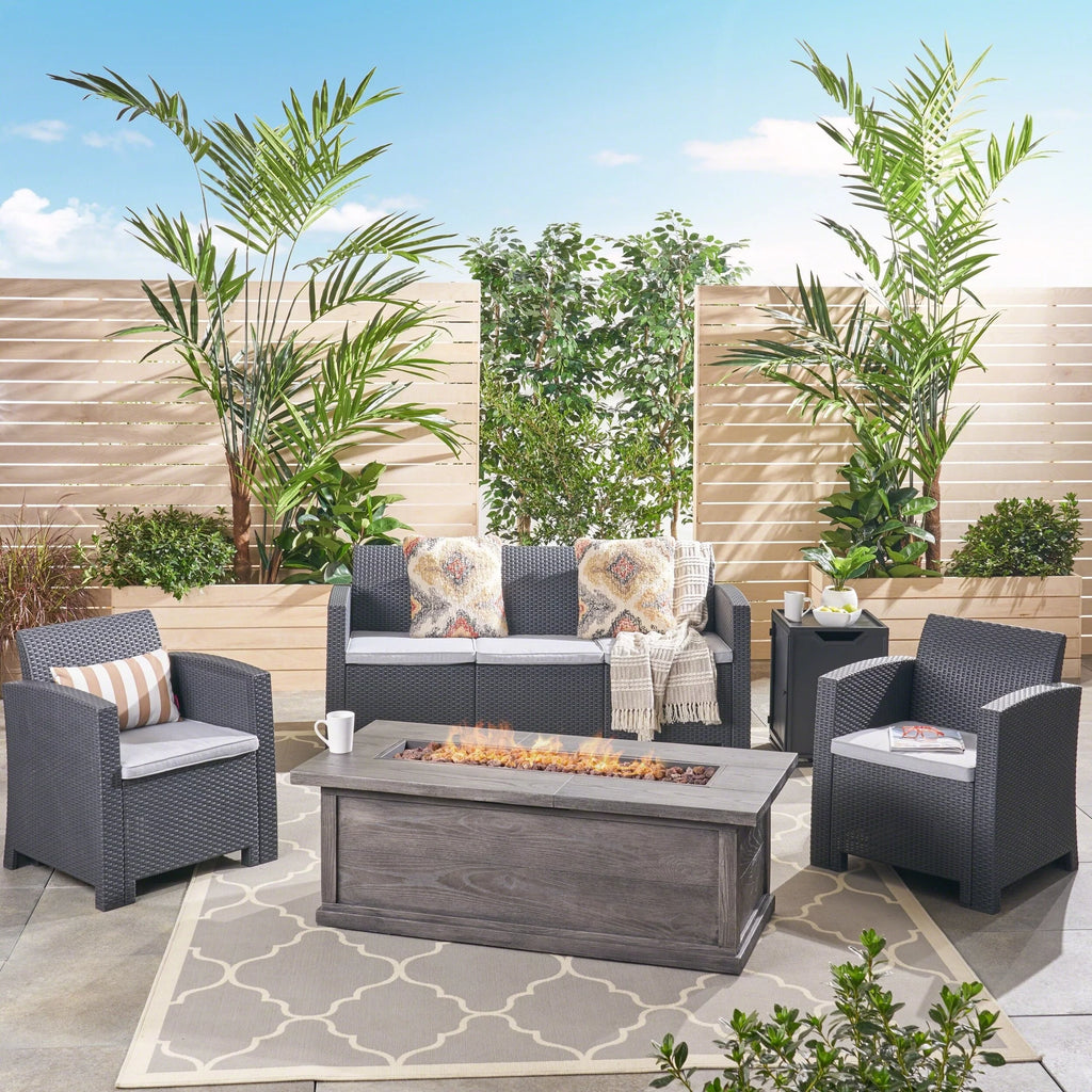 Outdoor 5-seater Wicker Fire Pit Chat Set R92310