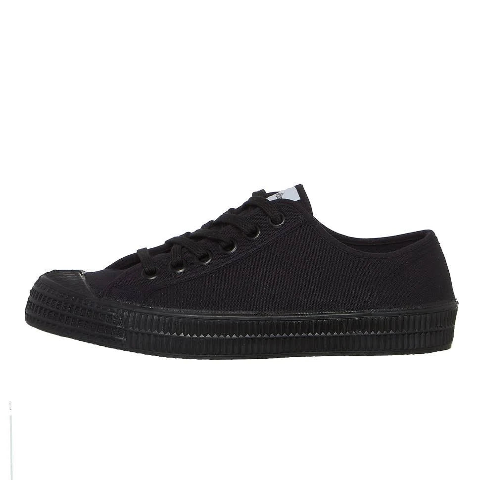 All Black Star Master Classic Shoes Q3697