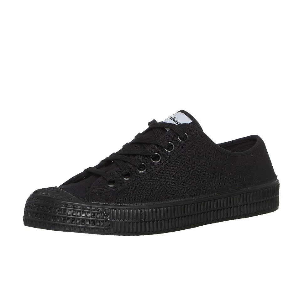 All Black Star Master Classic Shoes Q3697
