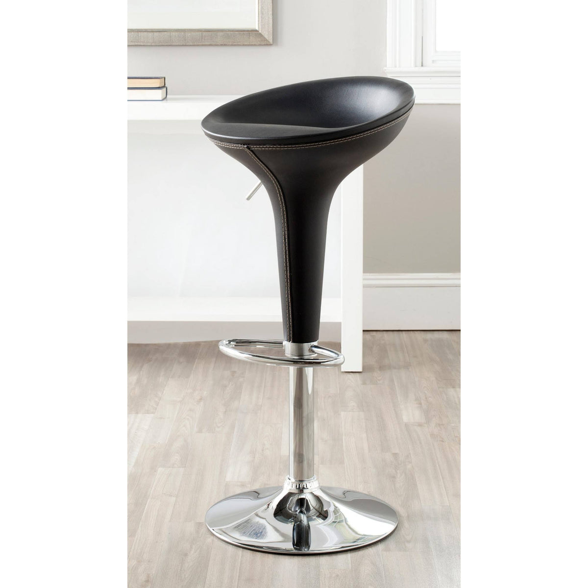 Black Swivel Bar Stool S301718