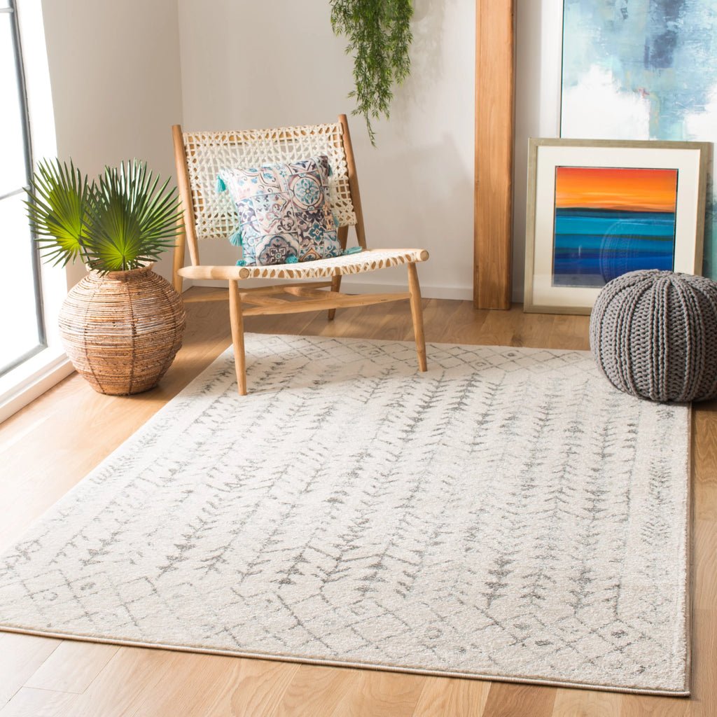 Ivory/Grey 8' x 10' Moroccan Geometric Area Rug J8304