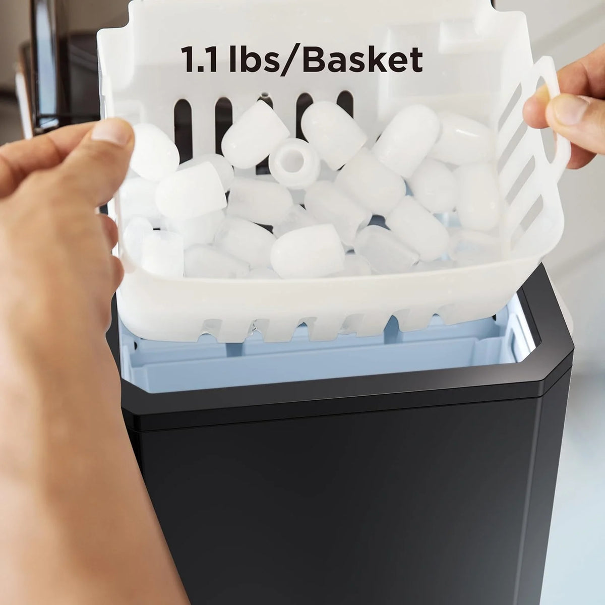 Portable Countertop Ice Maker 26lbs/24hrs Black Z4842