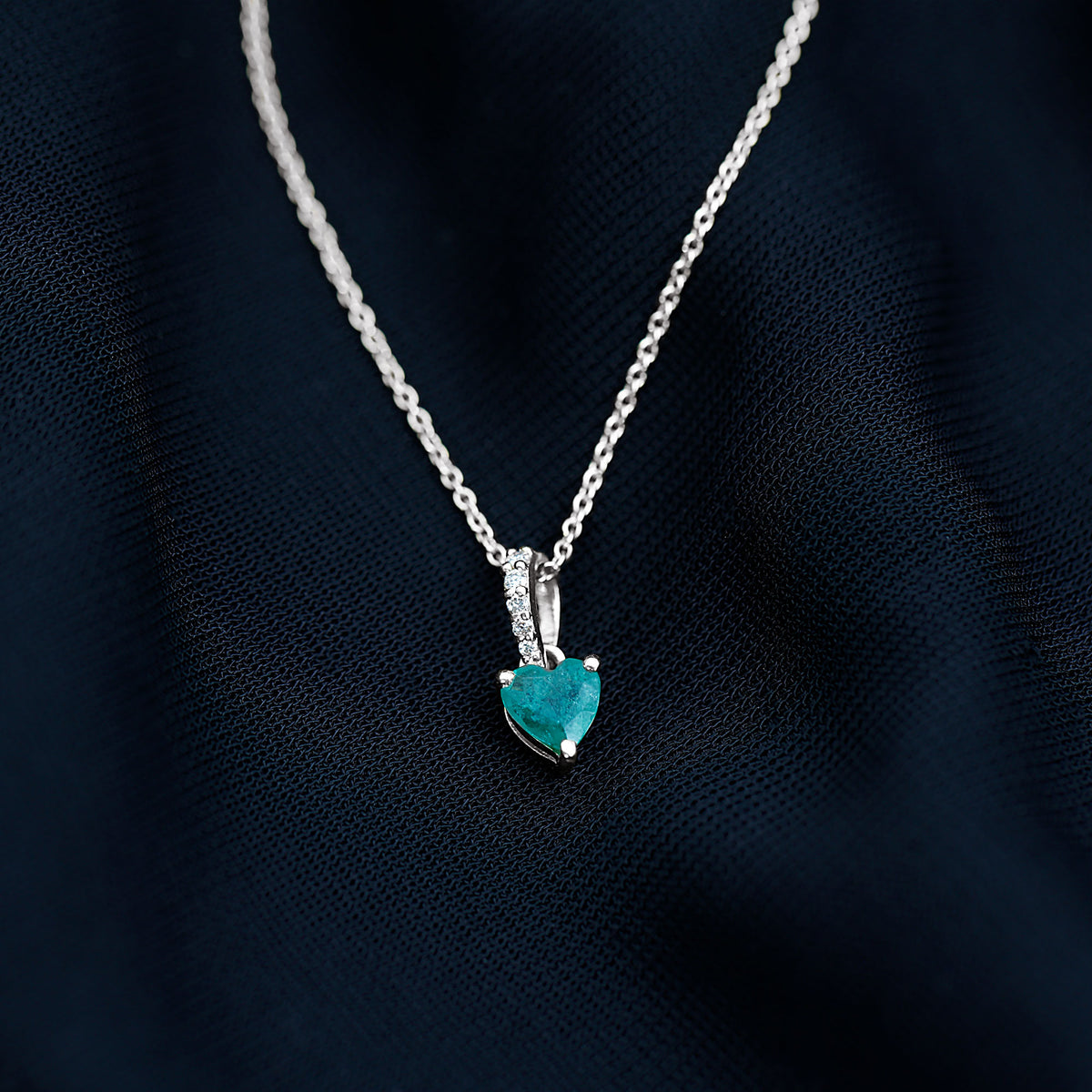 3/4 CT Heart Shape Emerald Pendant Necklace, 925 Sterling Silver Q8527
