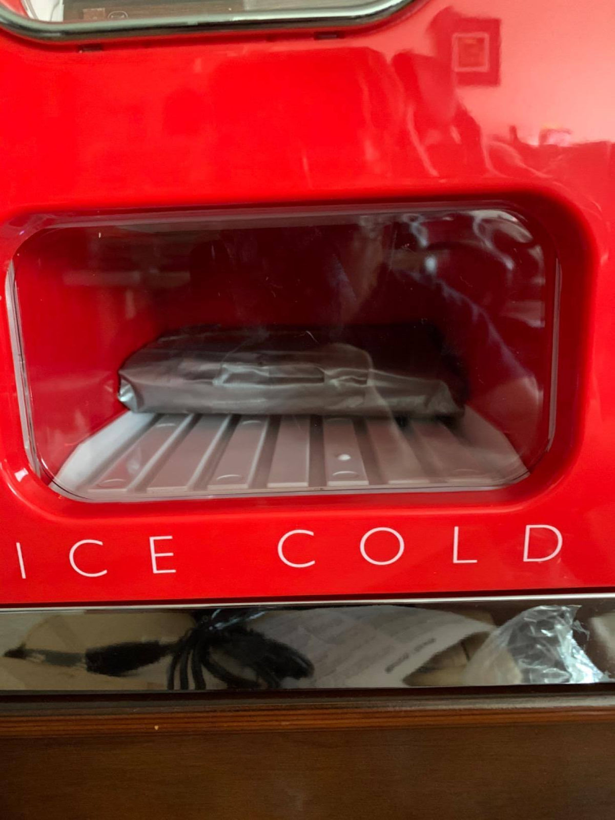 10-Can Retro Vending Fridge L5590