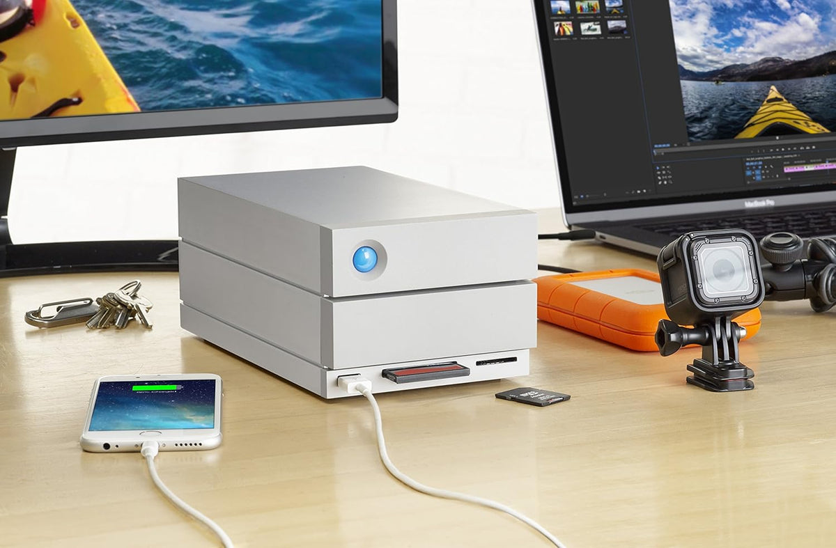 8TB External RAID Hard Drive with SD Card CF Card Slots Thunderbolt 3 USB-C USB 3.0 M22776