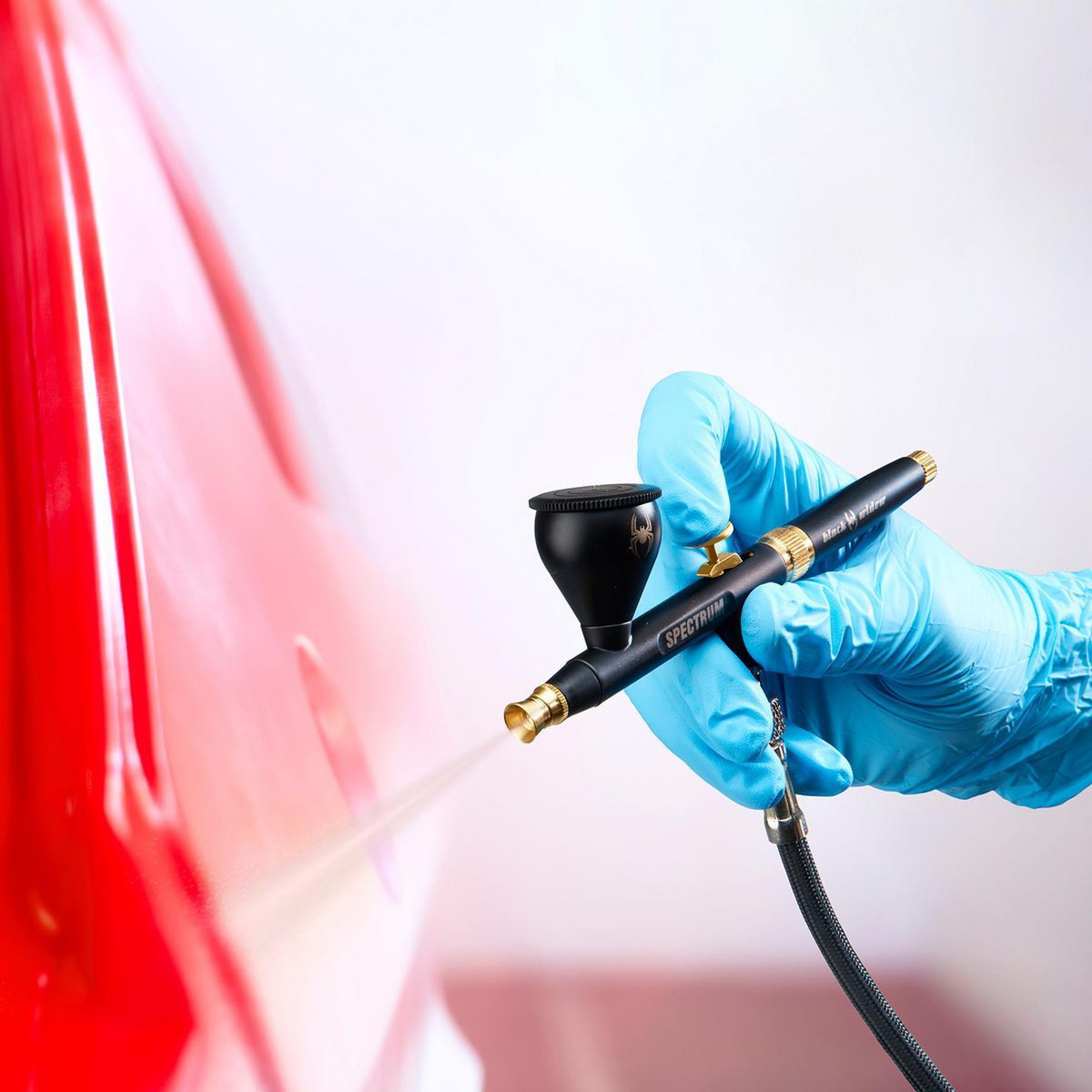 0.3 mm, 0.5 mm Gravity-Feed Dual-Action Airbrush K578785